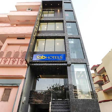 Fabexpress Lemon Grass Hotel Варанаси Екстериор снимка