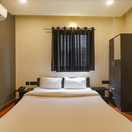 Fabexpress Lemon Grass Hotel Варанаси Екстериор снимка