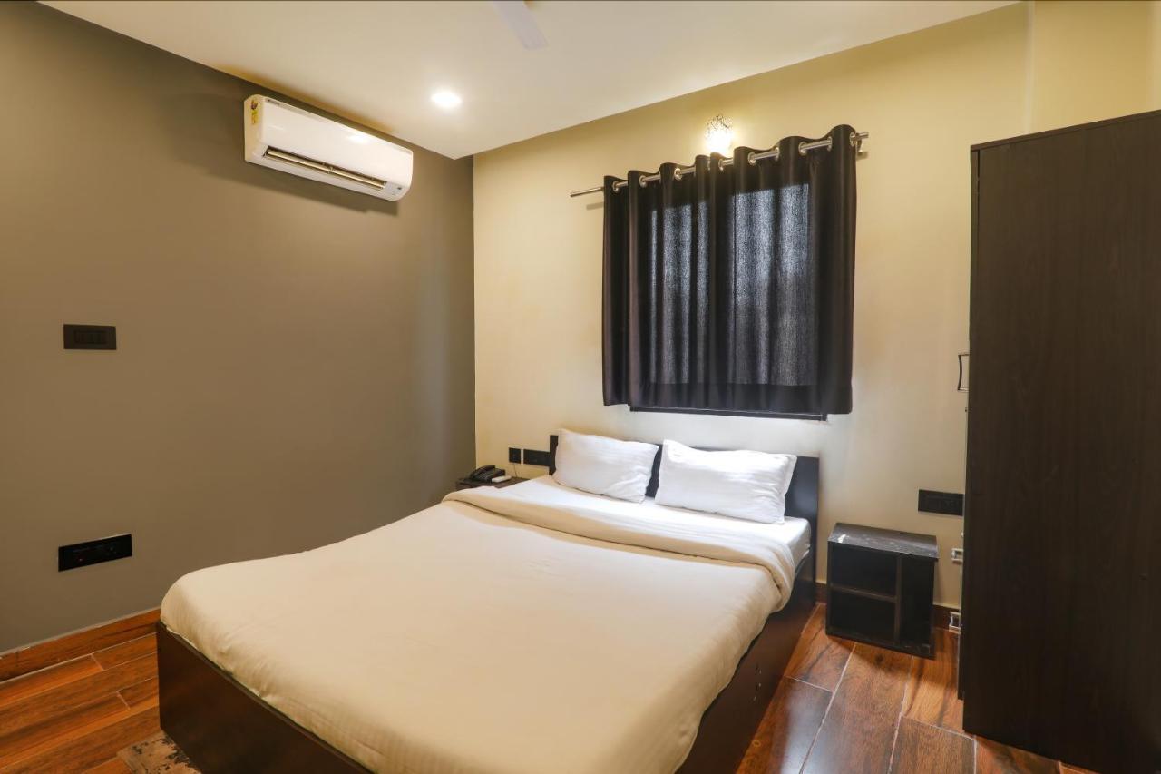 Fabexpress Lemon Grass Hotel Варанаси Екстериор снимка