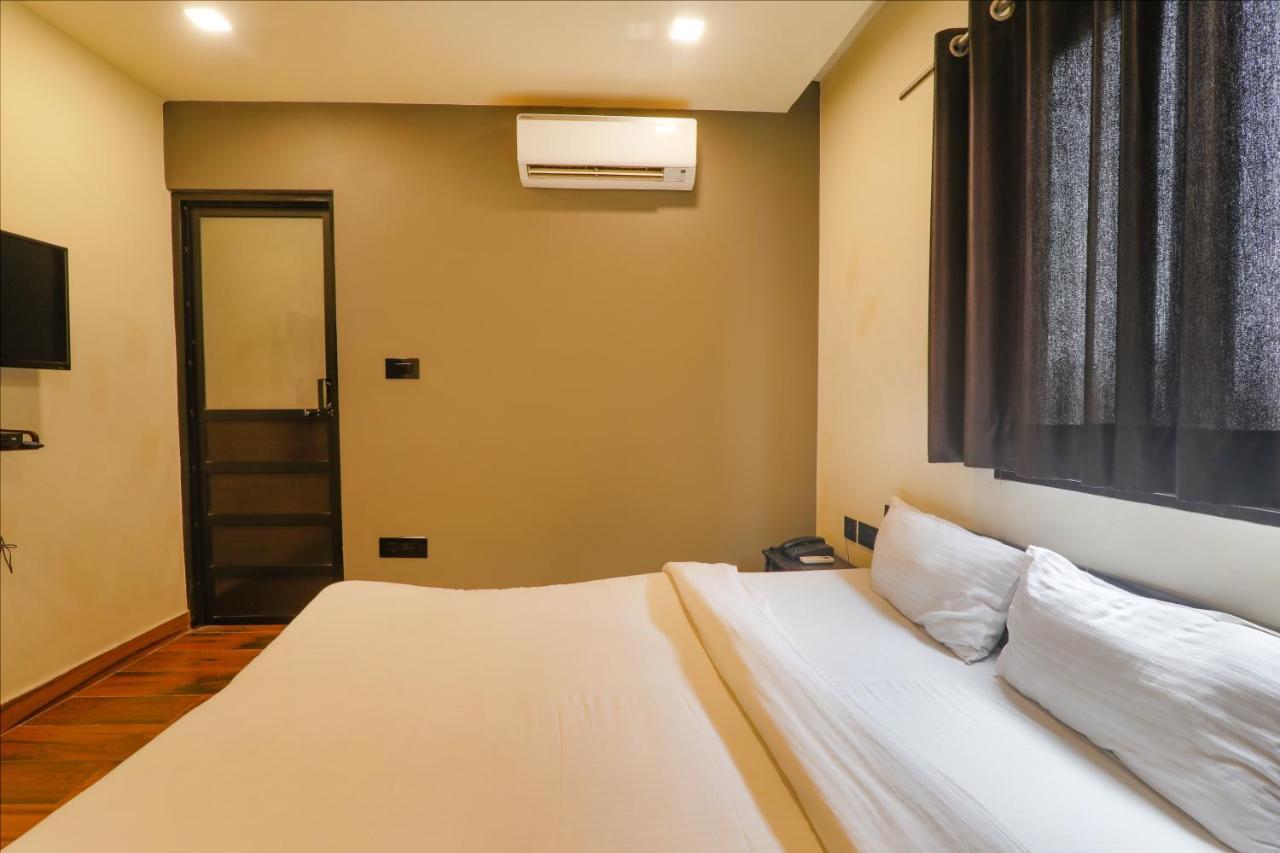 Fabexpress Lemon Grass Hotel Варанаси Екстериор снимка