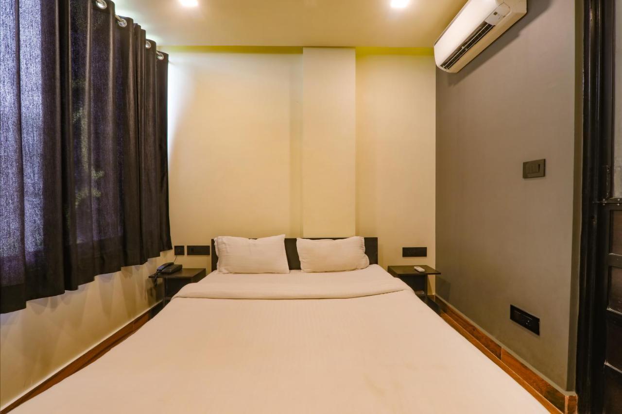 Fabexpress Lemon Grass Hotel Варанаси Екстериор снимка