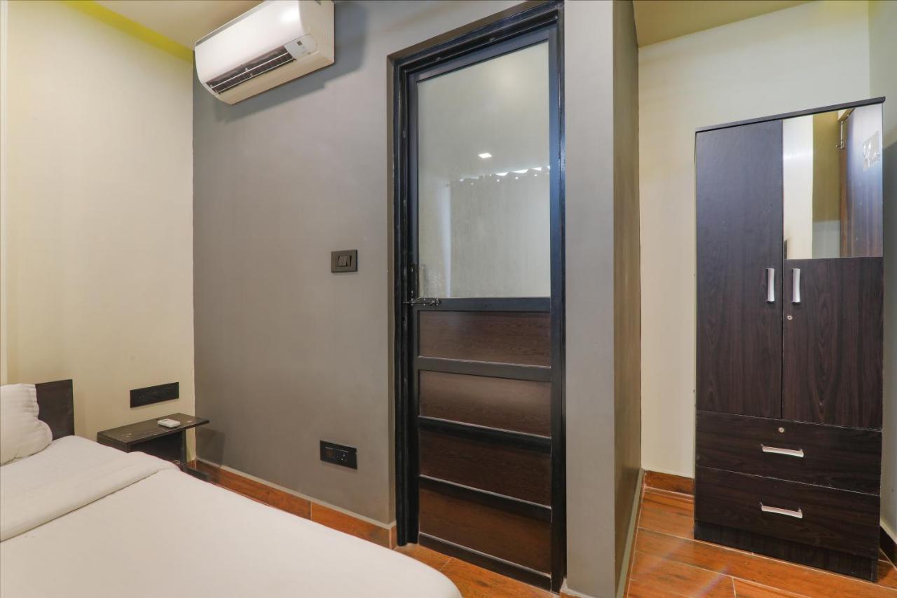 Fabexpress Lemon Grass Hotel Варанаси Екстериор снимка