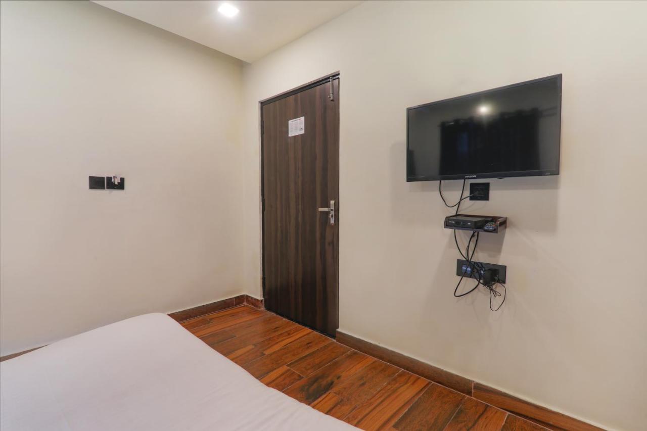 Fabexpress Lemon Grass Hotel Варанаси Екстериор снимка